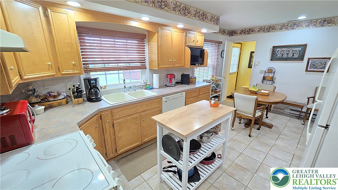 4474 Phillip Street Property Photo 7