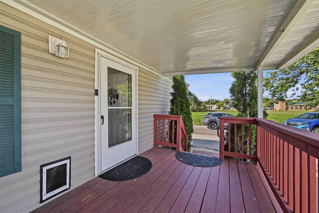 6129 Memorial Road Property Photo 10