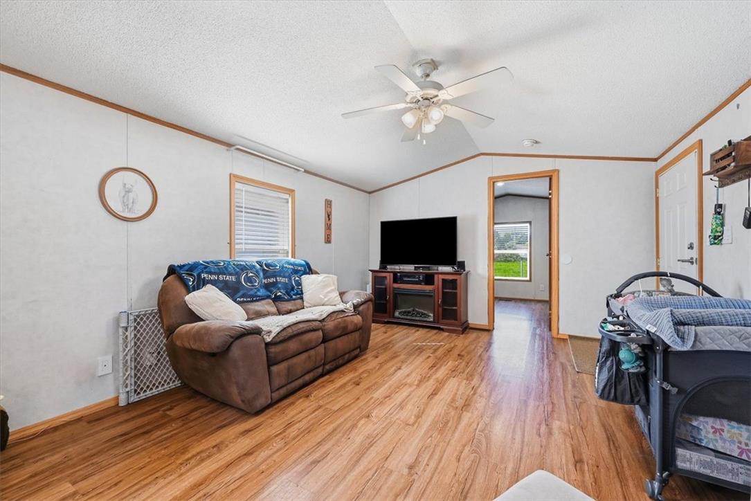 6129 Memorial Road Property Photo 15