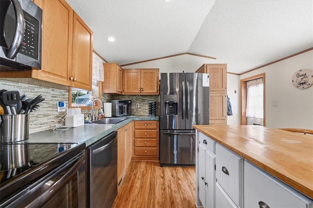 6129 Memorial Road Property Photo 20