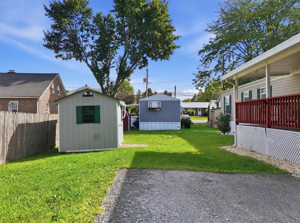 6129 Memorial Road Property Photo 35