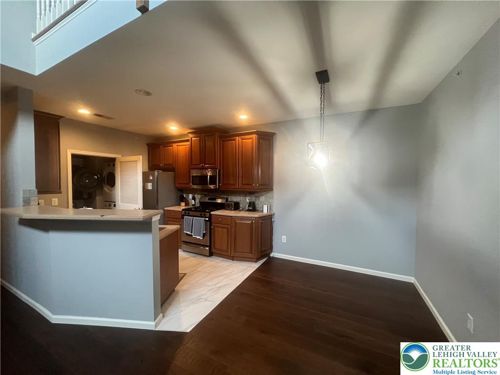 424 Waterford Terrace Property Photo 16