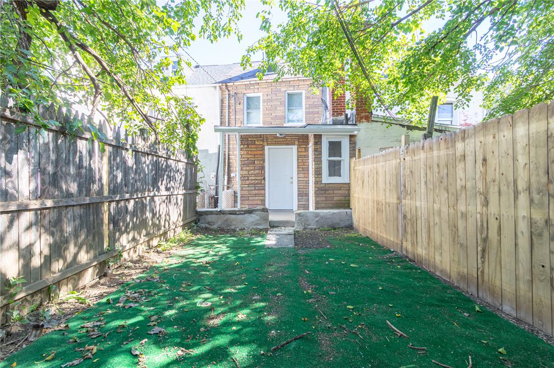 216 N Railroad St Property Photo 22