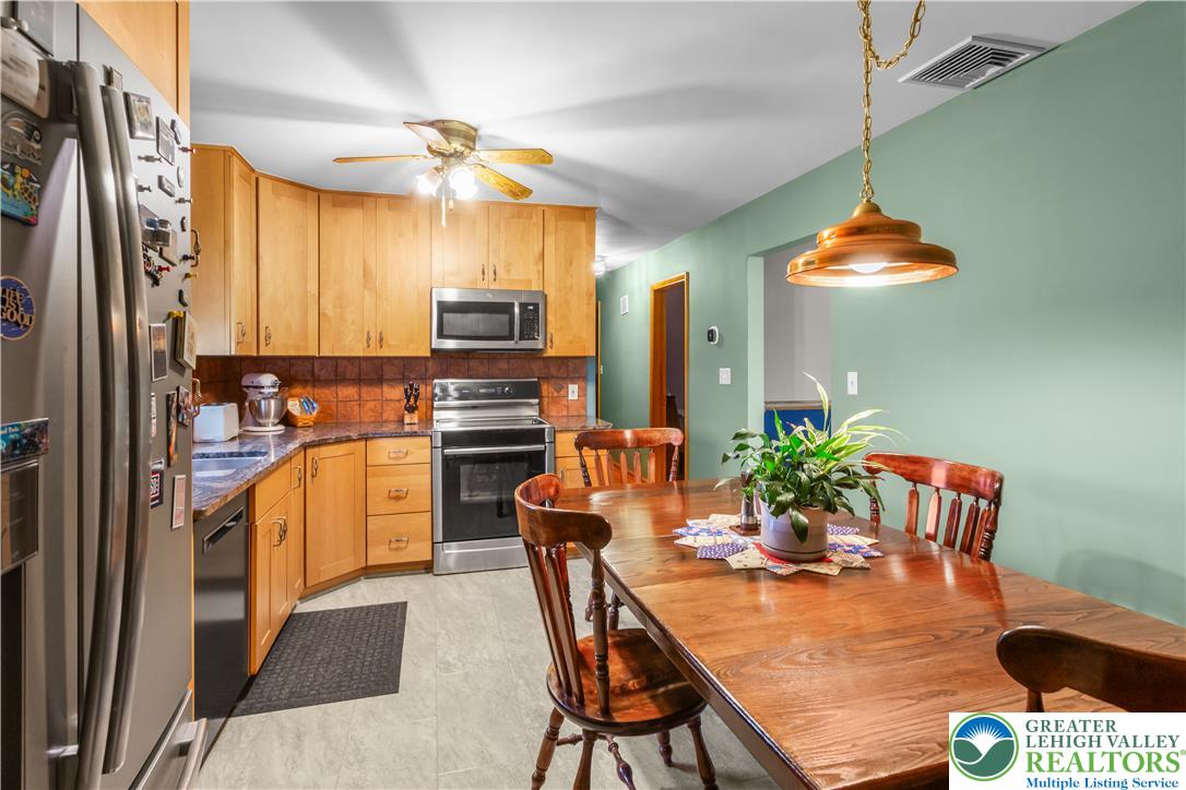 62 North Broad Property Photo 7