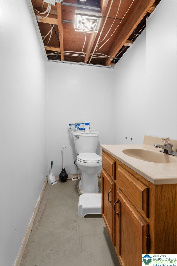 62 North Broad Property Photo 15