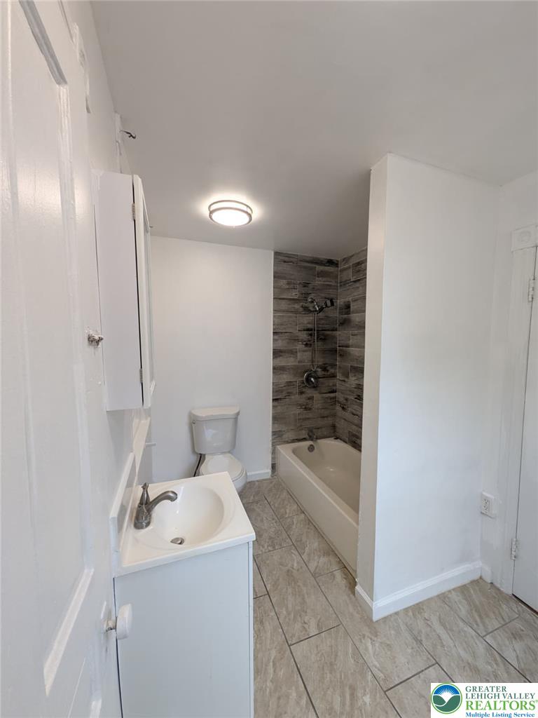 436 Gordon Street Property Photo 6