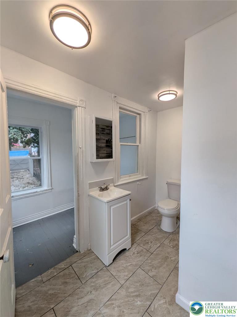 436 Gordon Street Property Photo 7