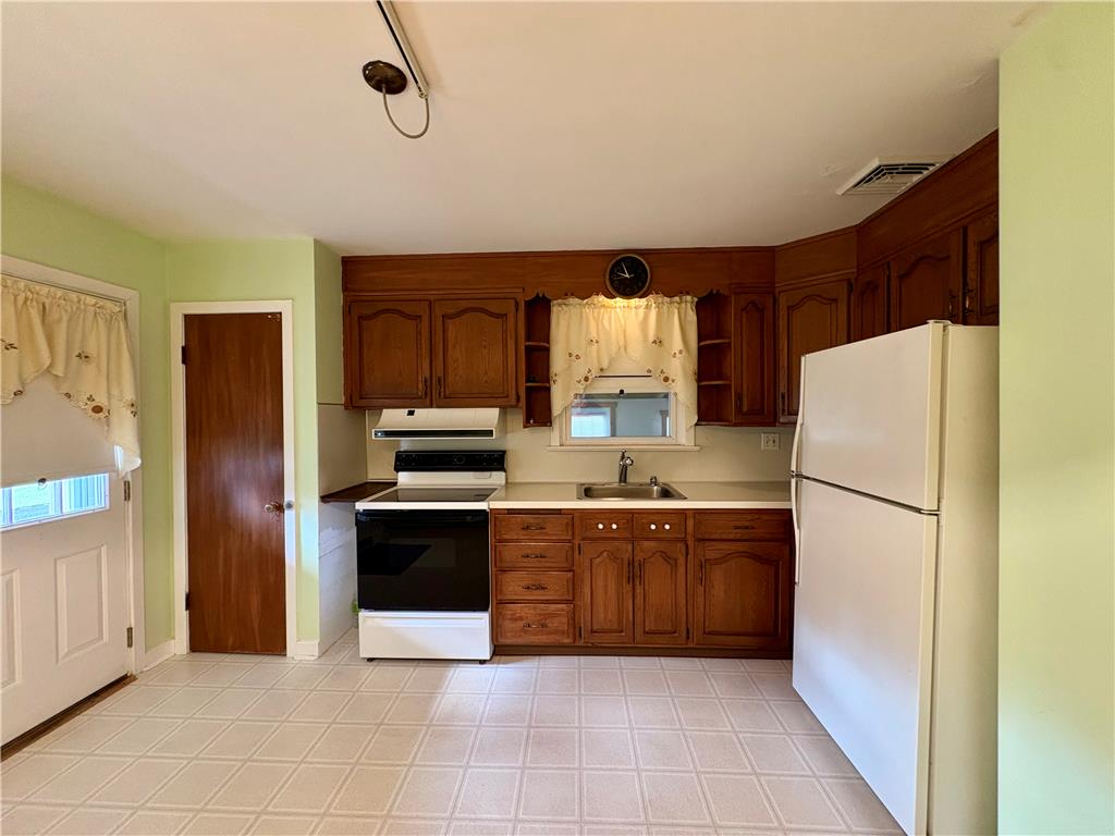 4874 Cherry Lane Property Photo 7