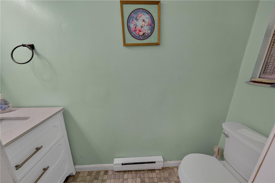 884 North Jasper Street Property Photo 21