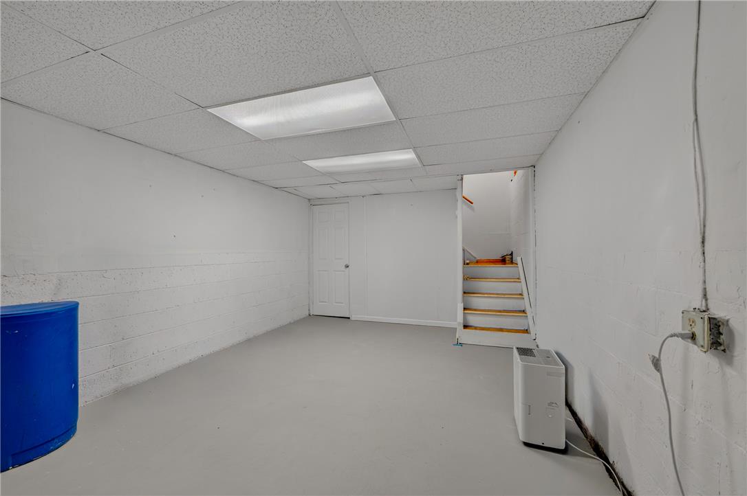 884 North Jasper Street Property Photo 32