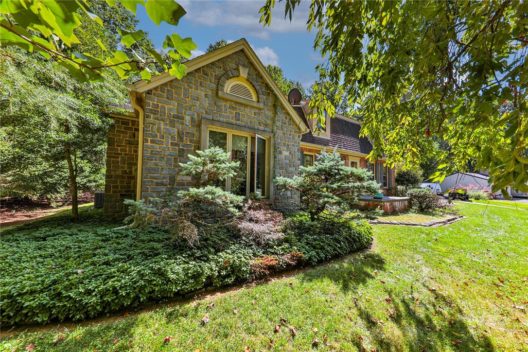 3141 Douglas Road Property Photo 3