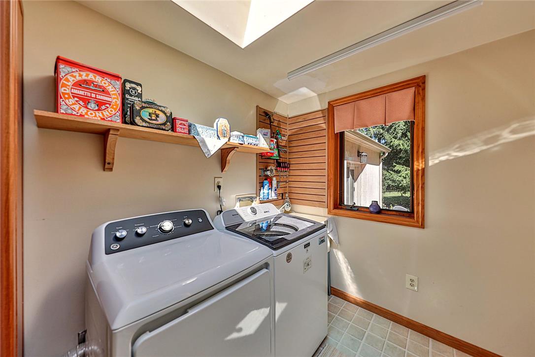 3141 Douglas Road Property Photo 21