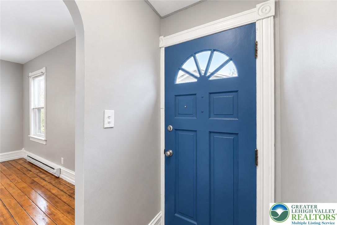 228 West Brush Street Property Photo 4