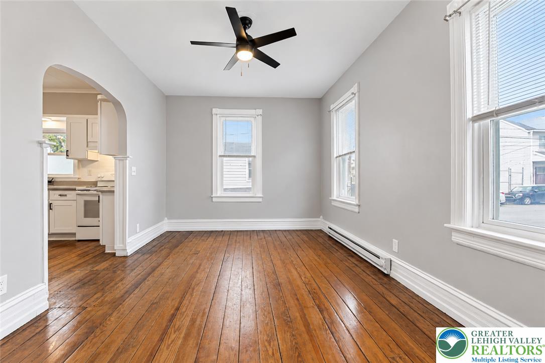 228 West Brush Street Property Photo 5