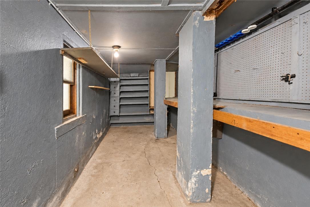 228 West Brush Street Property Photo 24