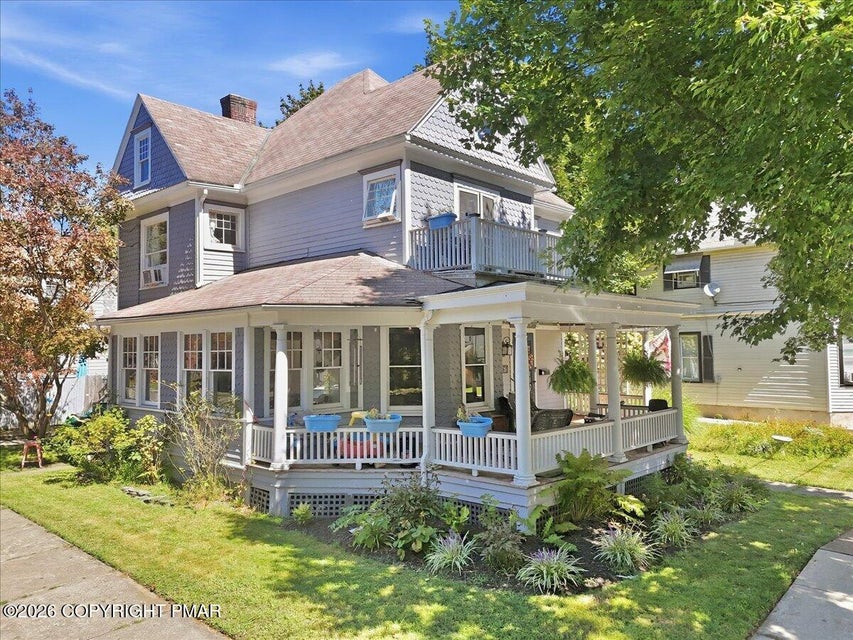 526 Scott Street Property Photo 6