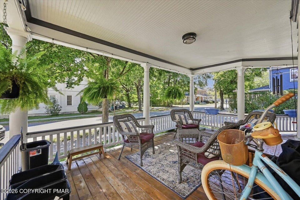 526 Scott Street Property Photo 9