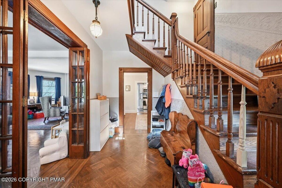 526 Scott Street Property Photo 11