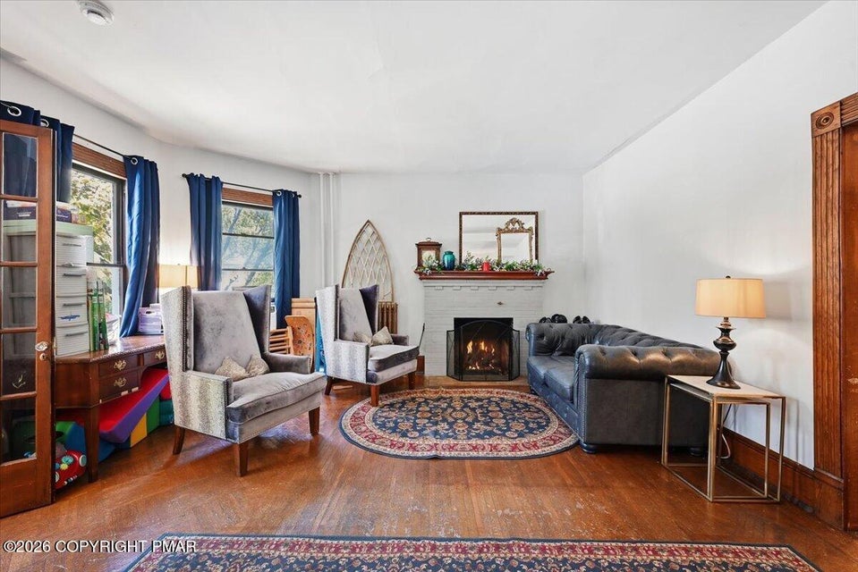 526 Scott Street Property Photo 14