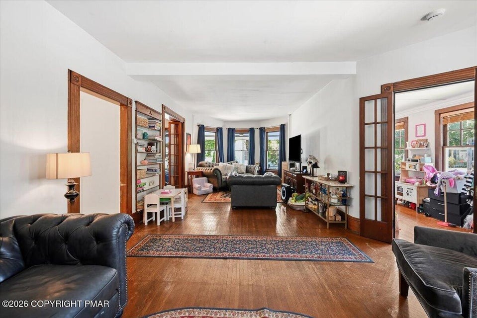 526 Scott Street Property Photo 15