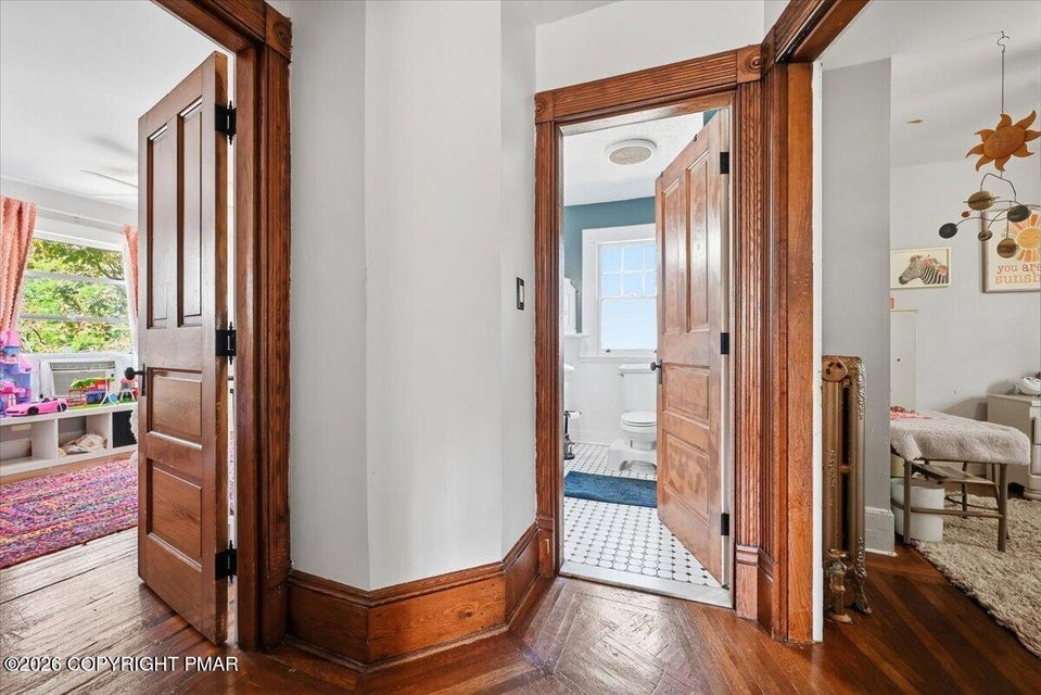 526 Scott Street Property Photo 27