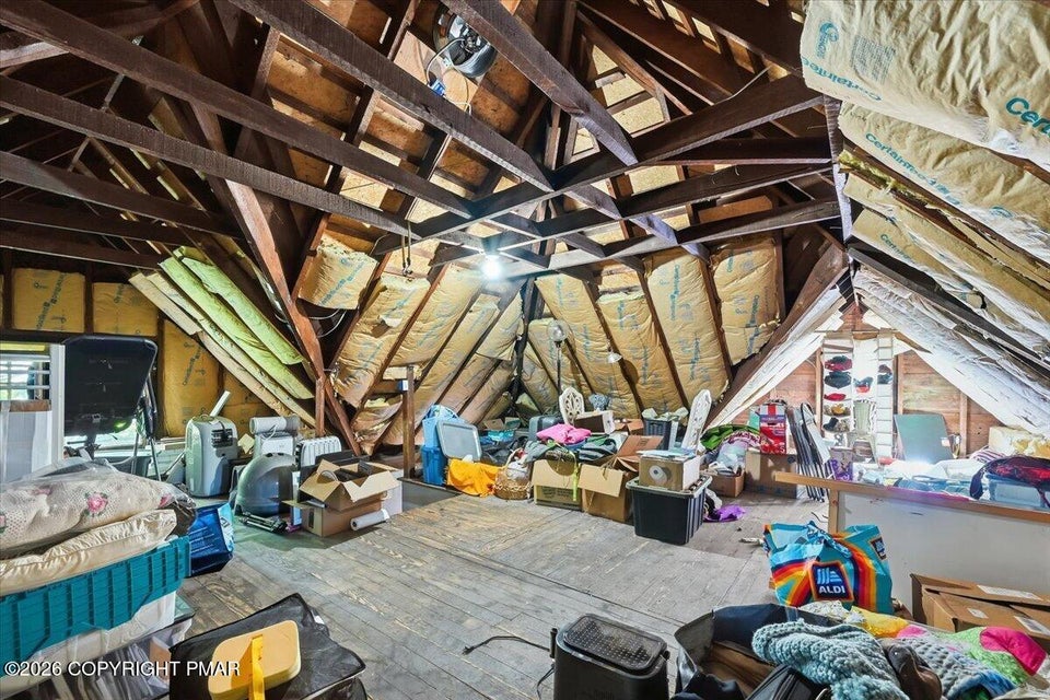 526 Scott Street Property Photo 41