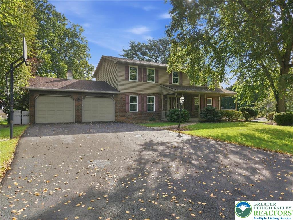 714 Lexington Road Property Photo 2