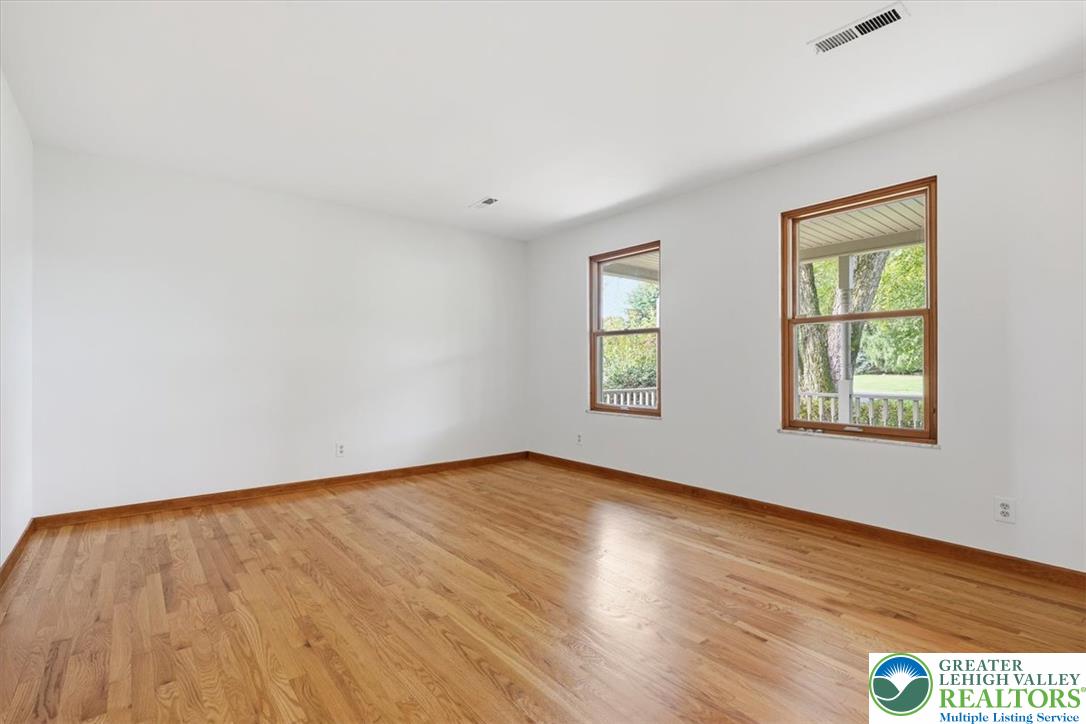 714 Lexington Road Property Photo 10