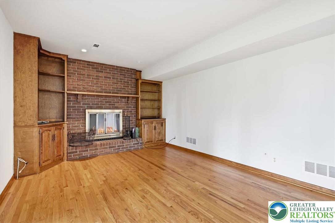 714 Lexington Road Property Photo 18