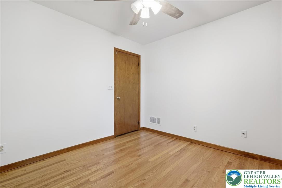 714 Lexington Road Property Photo 42