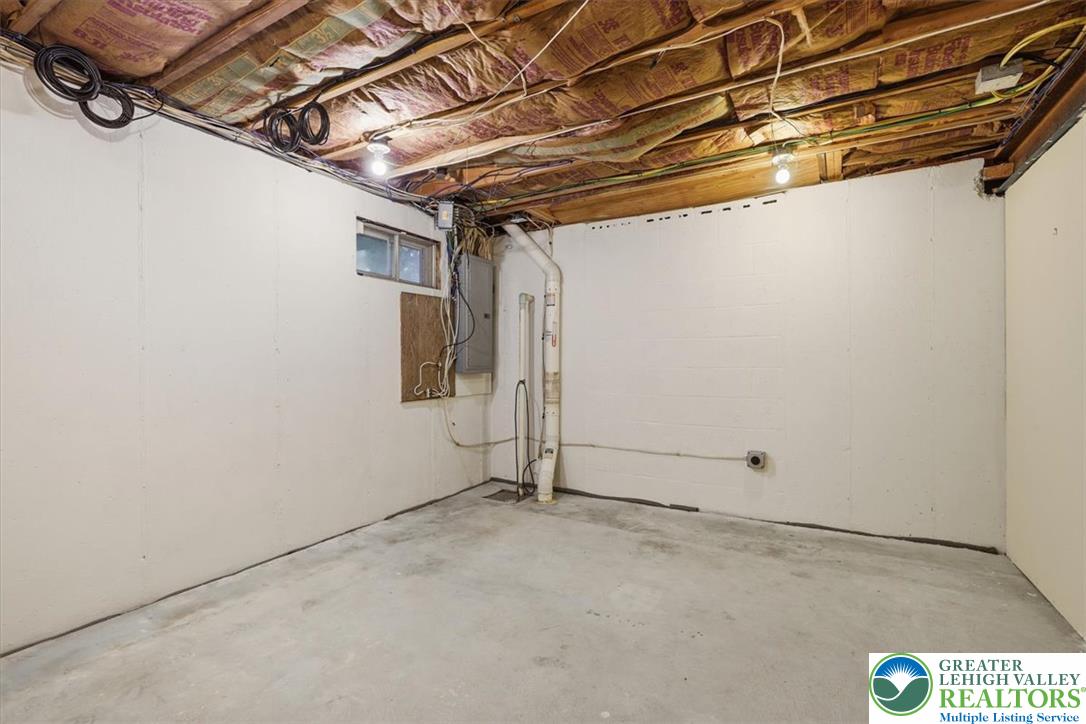 714 Lexington Road Property Photo 56
