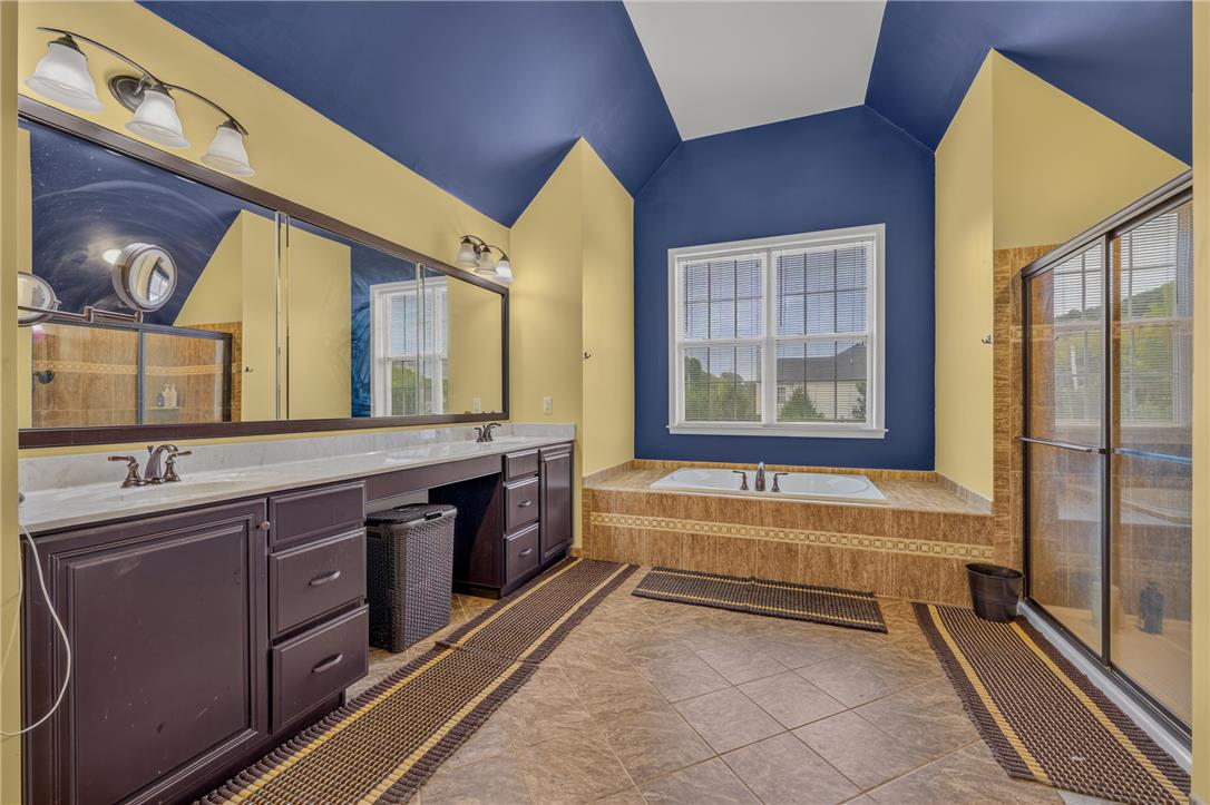 6100 Blue Belle Drive Property Photo 48