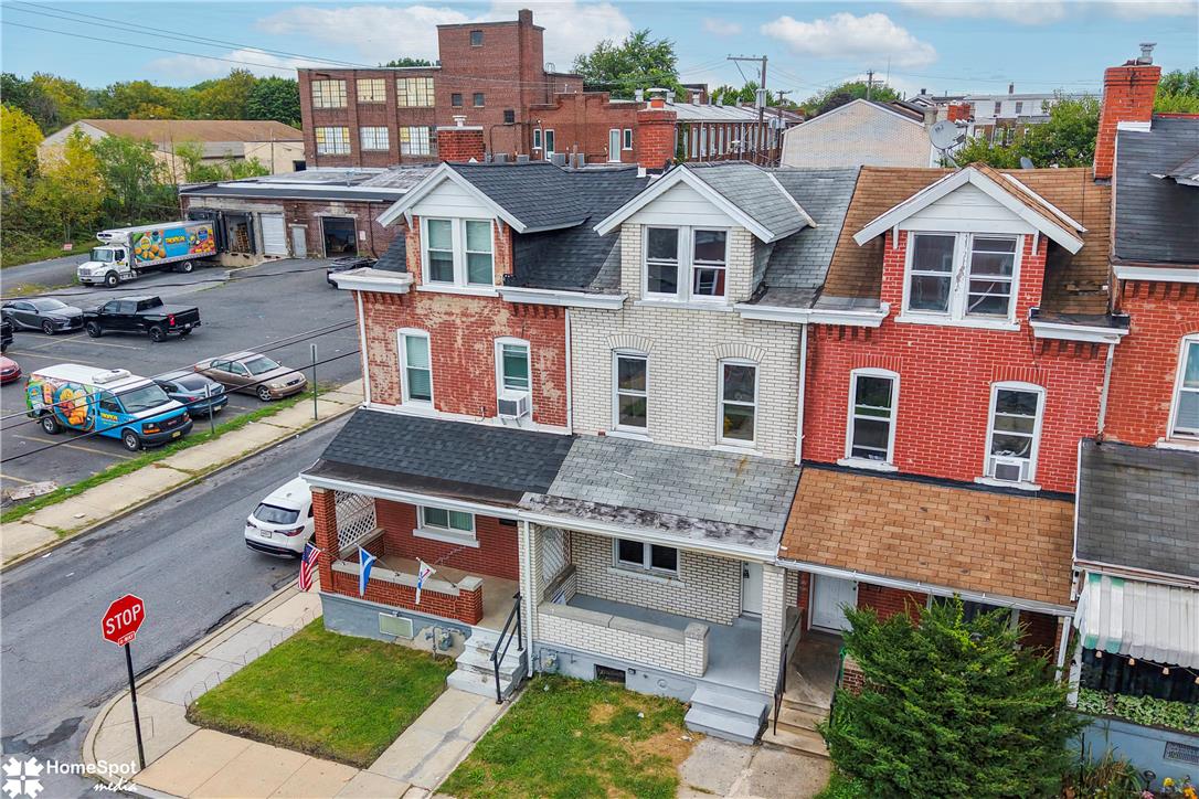 931 N Penn Street Property Photo 2