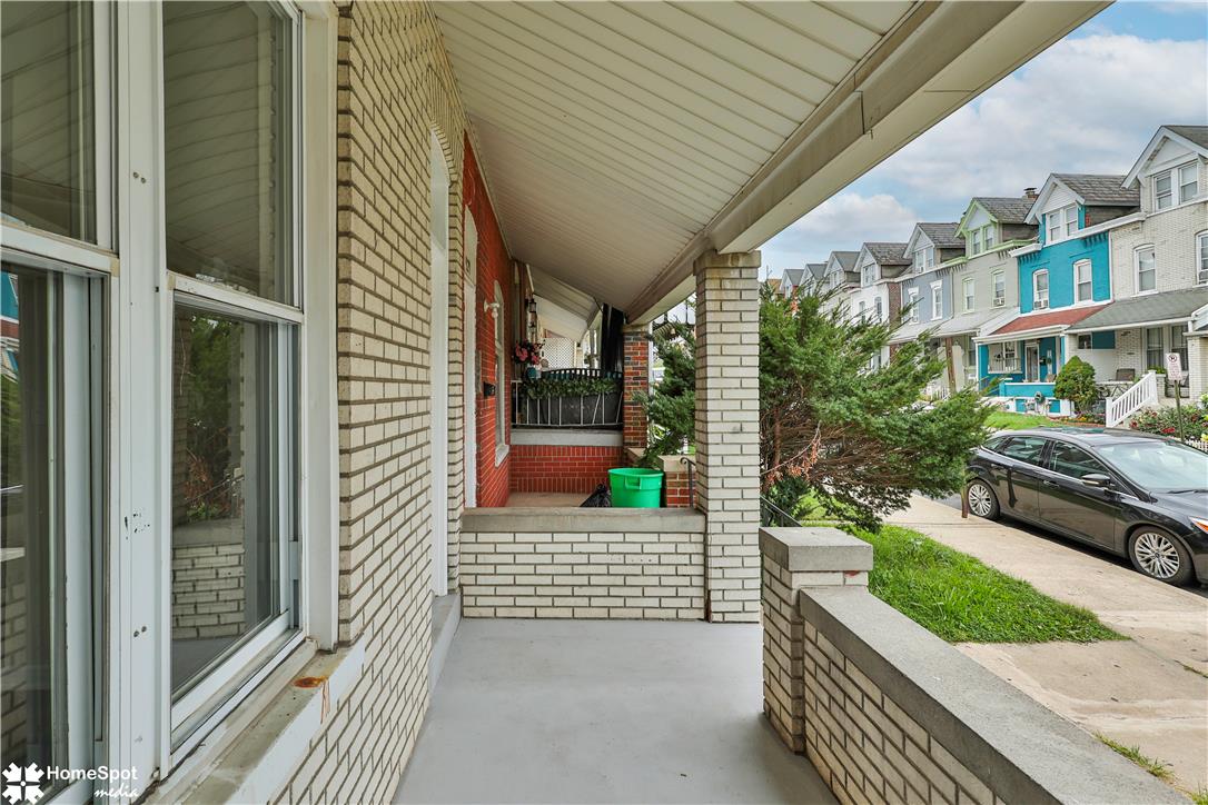 931 N Penn Street Property Photo 11