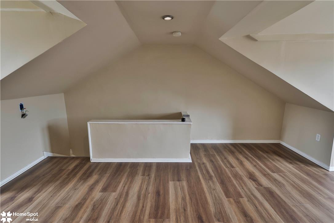 931 N Penn Street Property Photo 41
