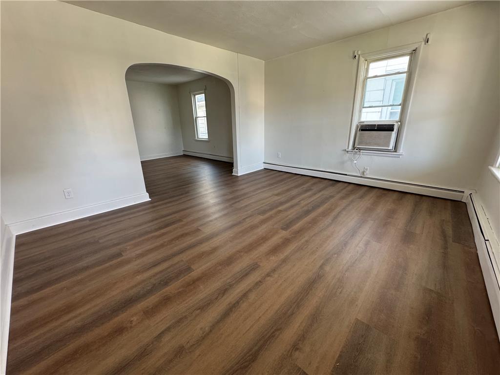 1619 Main Street Property Photo 2