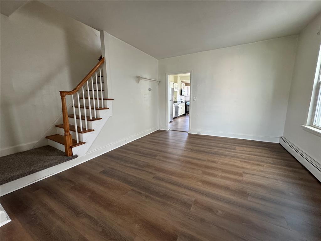 1619 Main Street Property Photo 4
