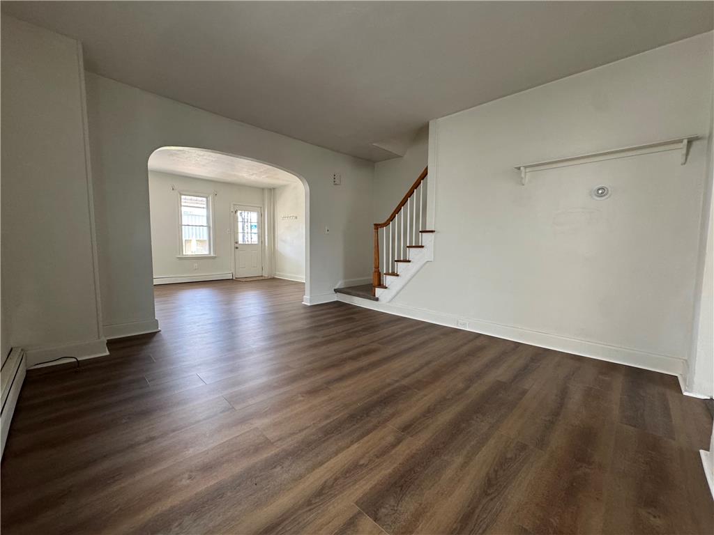 1619 Main Street Property Photo 5