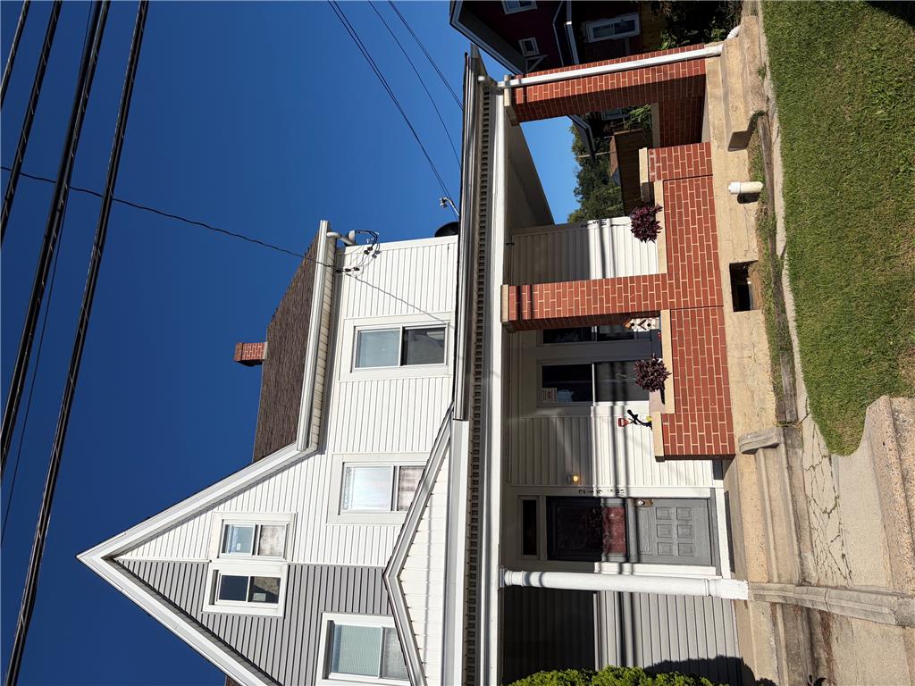 215 Washington Street Property Photo 1