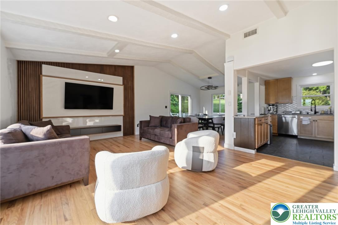4673 Steven Lane Property Photo 12