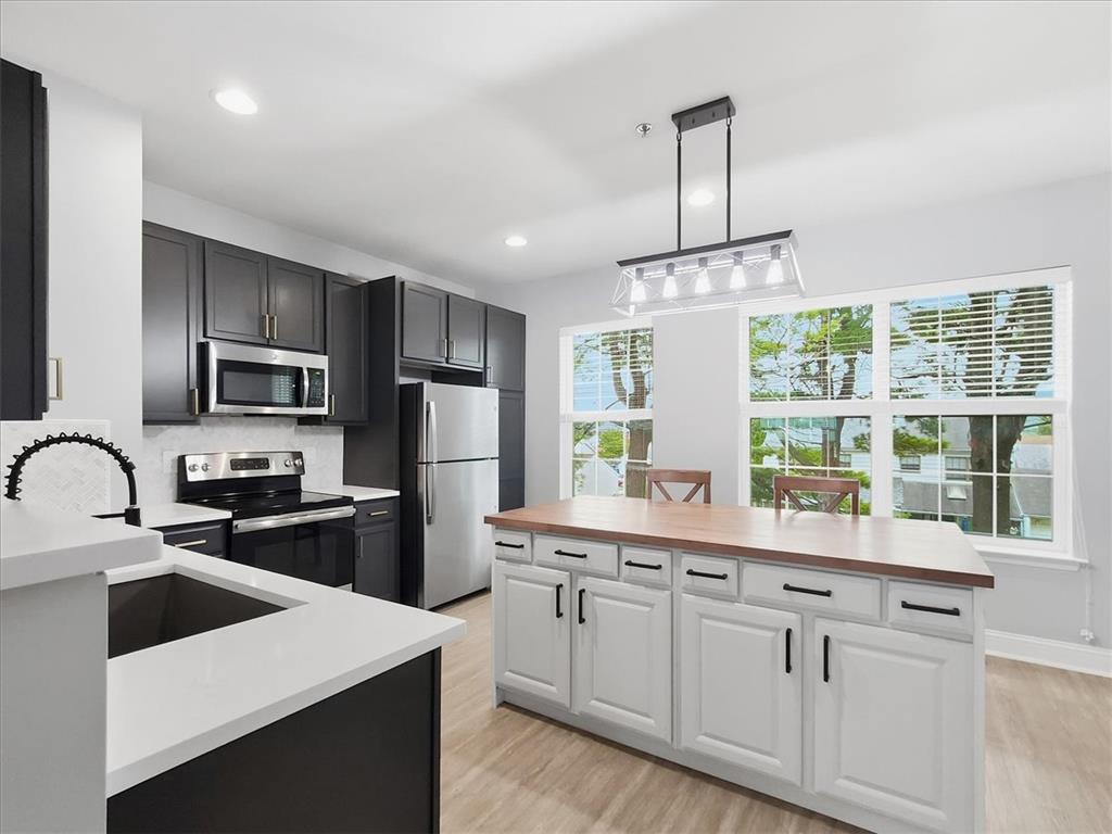1526 Brookstone Place Property Photo 6