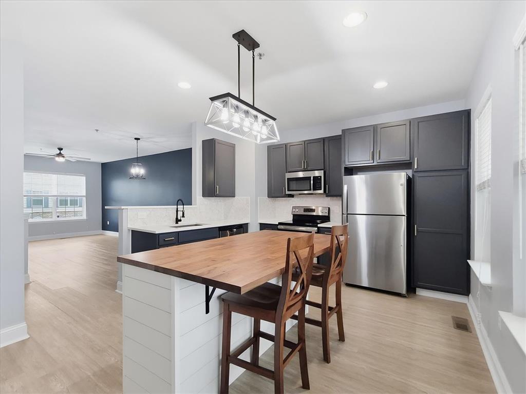 1526 Brookstone Place Property Photo 7