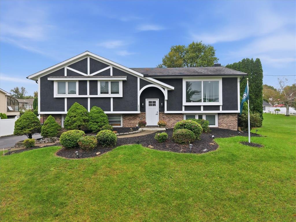 2930 Oakland Road Property Photo 1