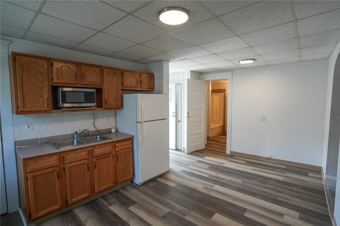 362 Delaware Avenue 2nd Floor Property Photo 4
