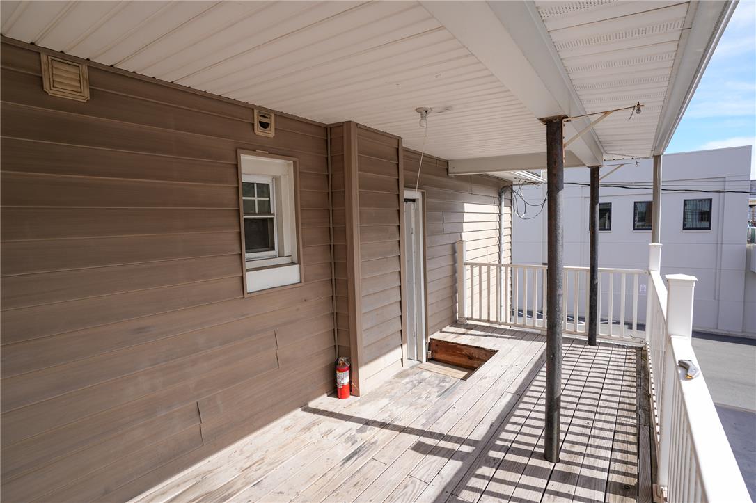 362 Delaware Avenue 2nd Floor Property Photo 9