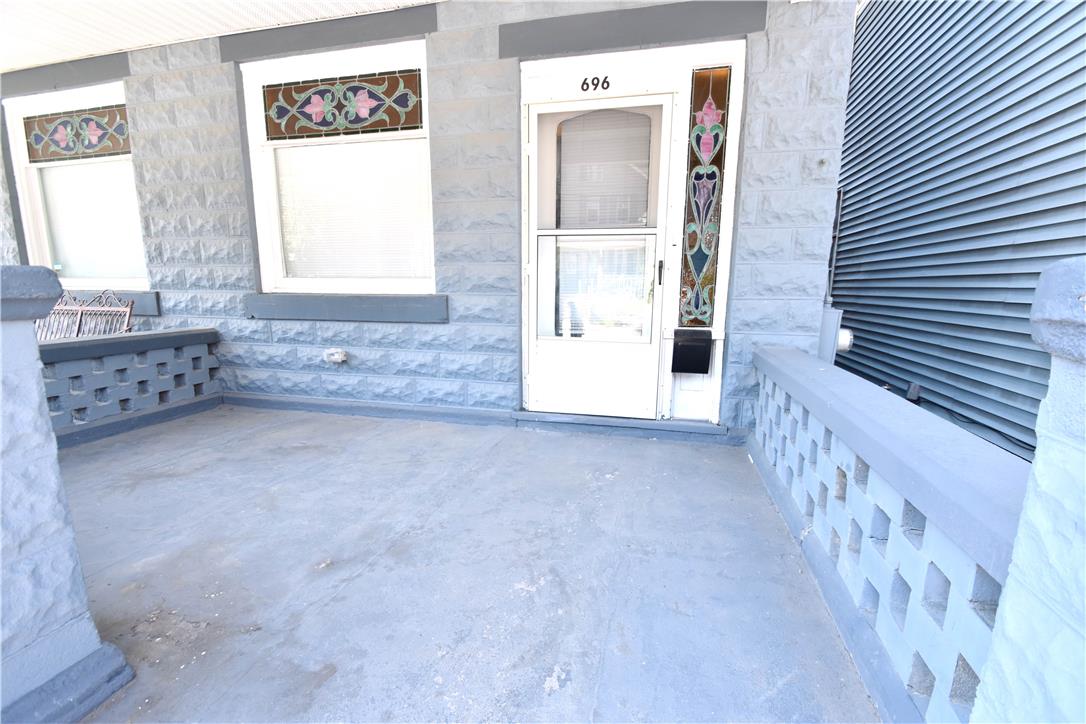 696 Main Street Property Photo 2