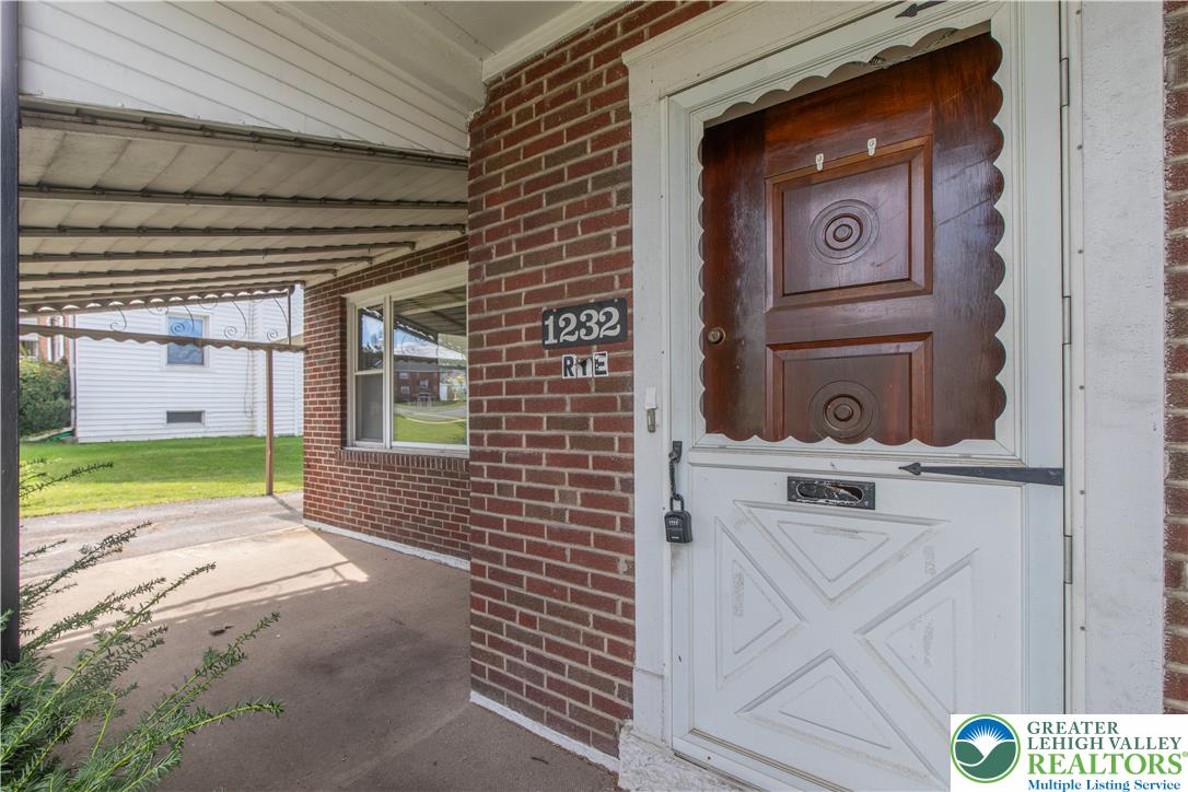 1232 Rye Street Property Photo 2