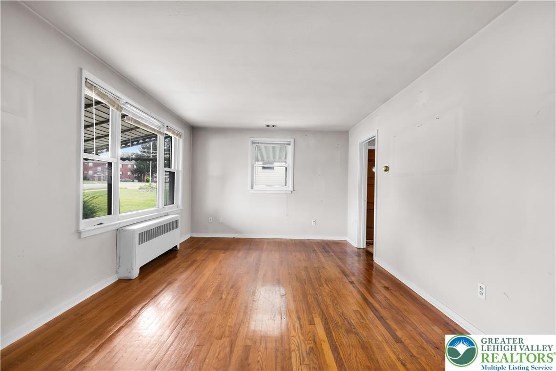 1232 Rye Street Property Photo 8