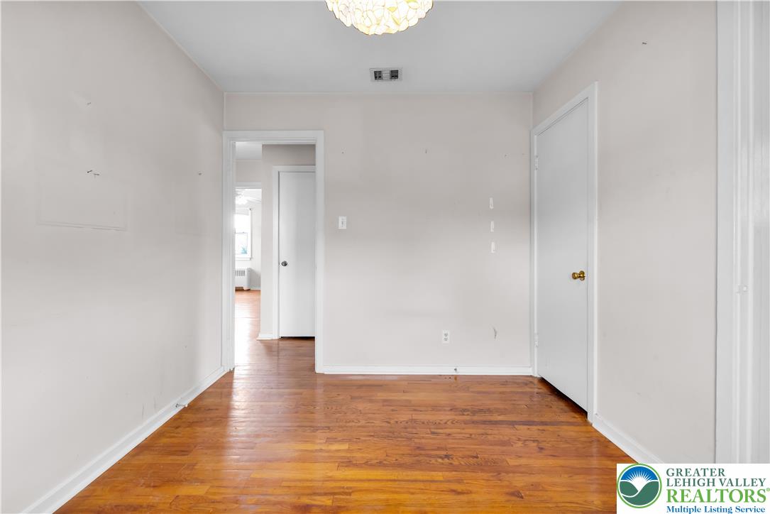 1232 Rye Street Property Photo 10