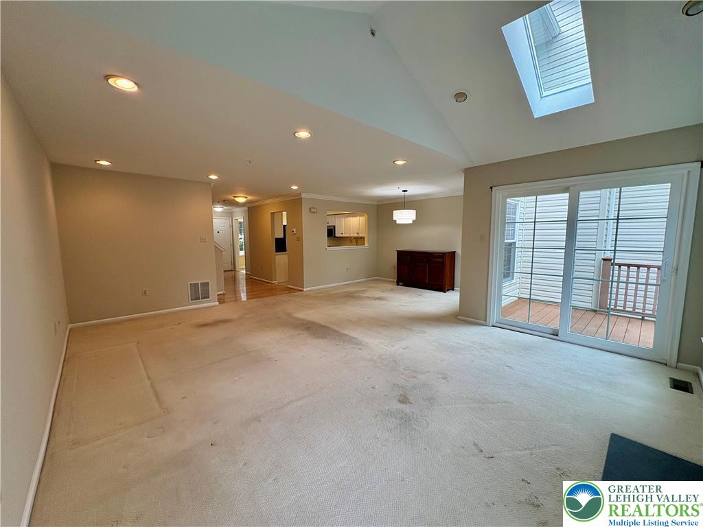 186 Stetson Drive Property Photo 9